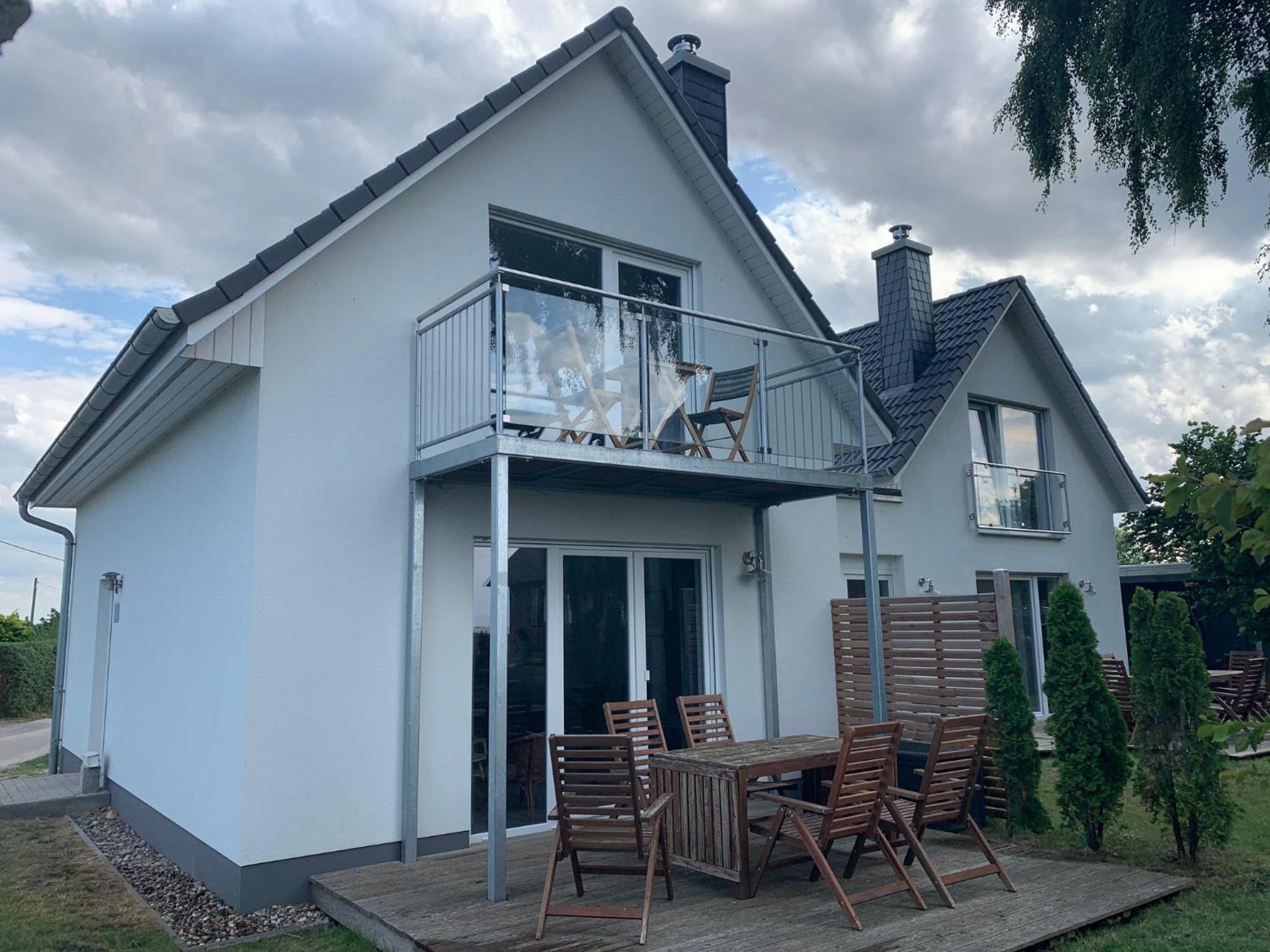 Boddenhus Loissin Vila Exterior foto